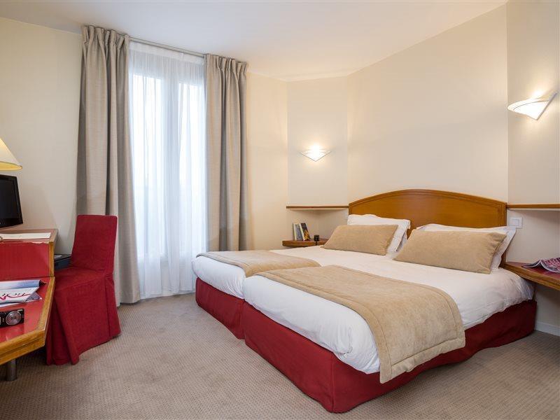 Hotel Fertel Maillot Paris Exterior photo